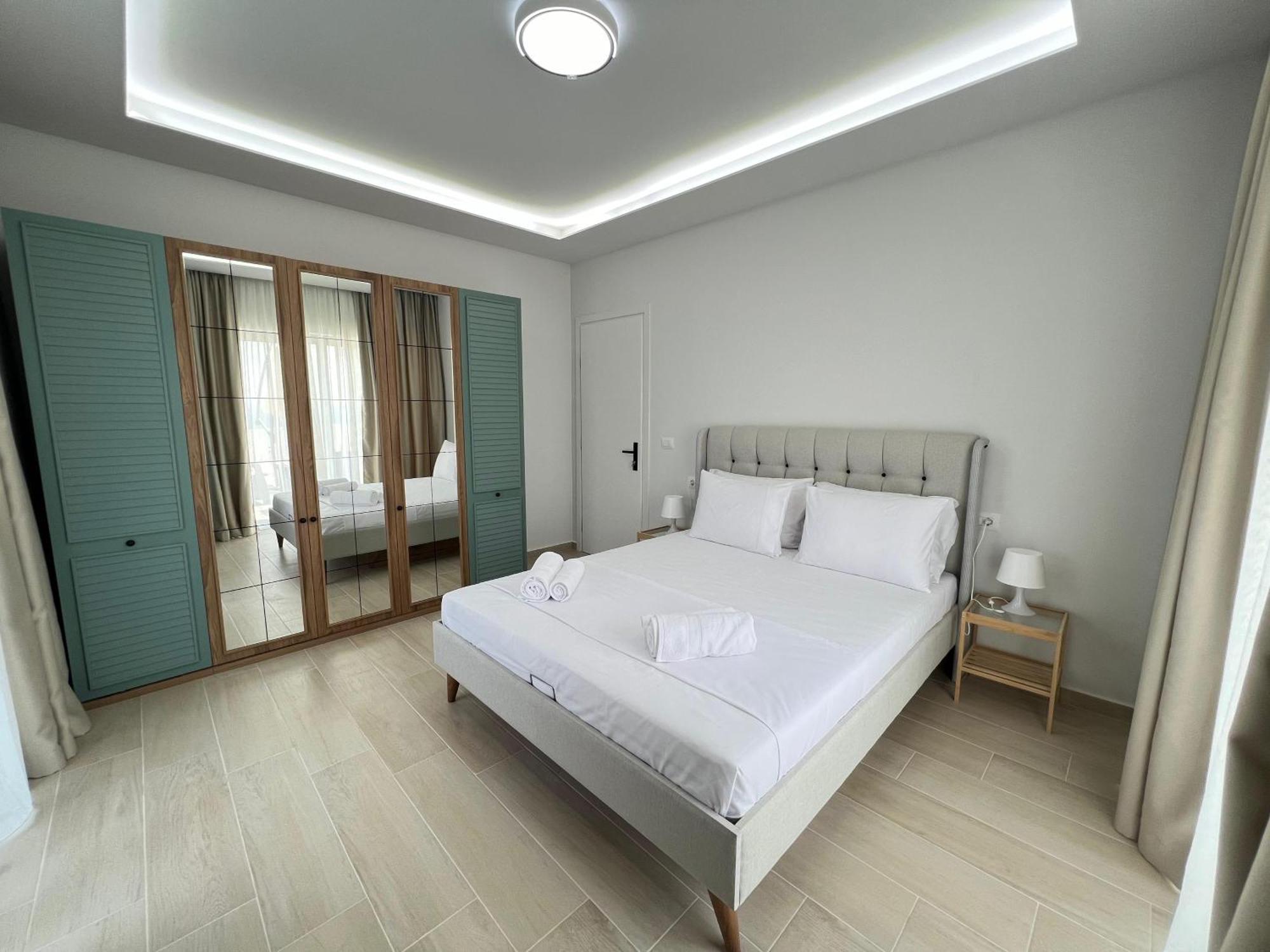 Grand Blue Lux Sarandë